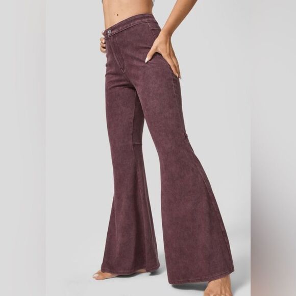HALARA Women's Wide Leg Jeans in Rich Maroon - Picture 1 of 16